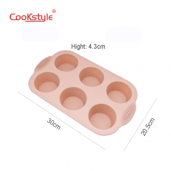 Silicone cake tin with 6 places