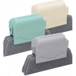 CLEANING BRUSH FOR SHUTTERS AND DOOR FRAMES 13x8.5cm CLEANING BRUSH FOR SHUTTERS AND DOOR FRAMES 13x8.5cm