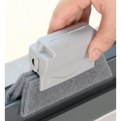 CLEANING BRUSH FOR SHUTTERS AND DOOR FRAMES 13x8.5cm CLEANING BRUSH FOR SHUTTERS AND DOOR FRAMES 13x8.5cm